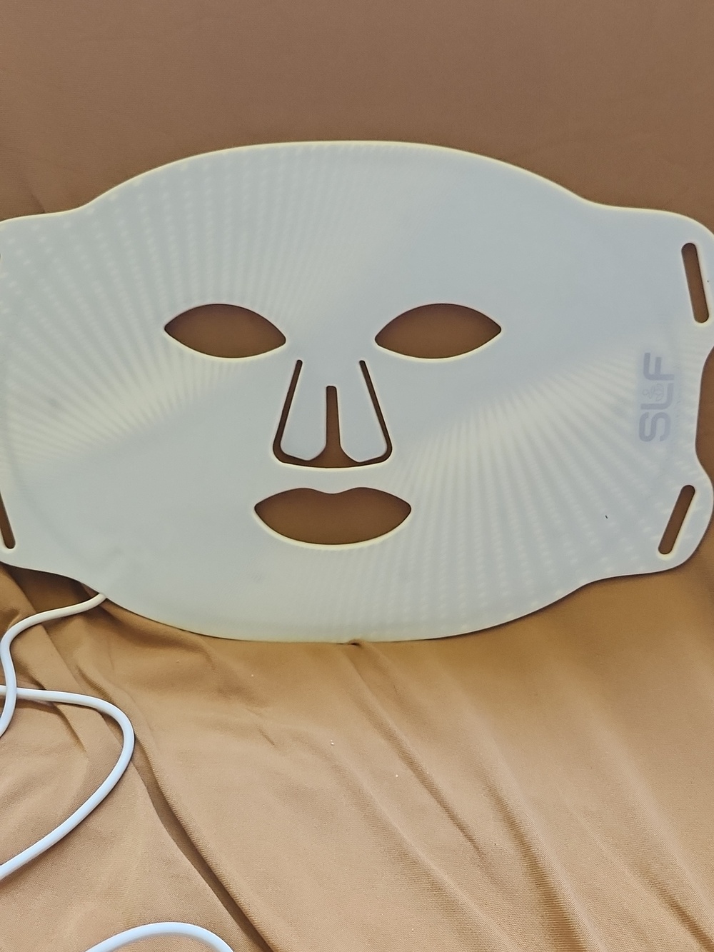 LF LED Face Mask - White - Picture 7 of 9